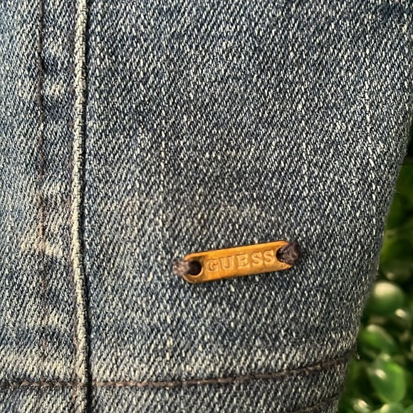 Denim Cropped Tank Top with Ruched Elastic - Picture 2 of 7